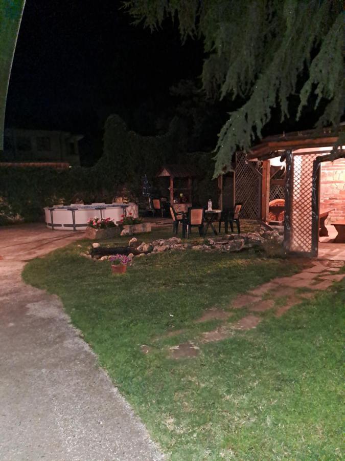 Къща За Гости -Хт Svilengrad Exterior photo